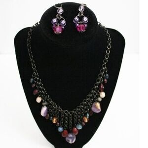 Viv's Boutique Earrings & Necklace Set‎  NWT